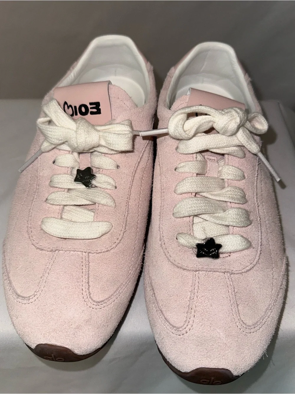 ALO + Jisoo Yoga Women's Bloom Pink Sunset Sneakers LE Size 7.5 Women’s